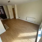 Rent 4 bedroom apartment in Doncaster