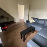 Rent 4 bedroom apartment in Wales