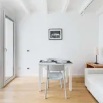 Rent 1 bedroom apartment of 35 m² in milan