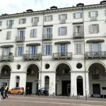 Affitto 4 camera appartamento di 210 m² in Turin