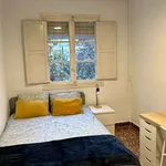 Rent a room of 70 m² in valencia