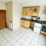 Rent 5 bedroom flat in Wales