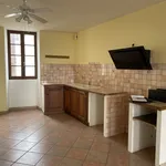 Rent 4 bedroom house of 130 m² in ST HILAIRE