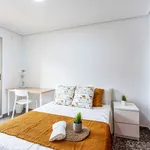 Rent a room of 130 m² in Valencia