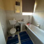 Rent 2 bedroom apartment in Roodepoort