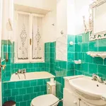 Rent a room of 130 m² in rome