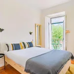 Rent 3 bedroom apartment in Lisbon