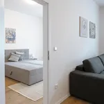 Pronajměte si 2 ložnic/e byt o rozloze 85 m² v Prague