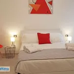 Rent 3 bedroom apartment of 75 m² in Como