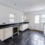 Rent 4 bedroom house in Dorking