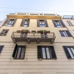 Rent 4 bedroom apartment of 130 m² in Milano