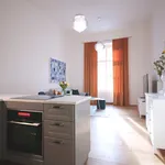 Pronajměte si 1 ložnic/e byt o rozloze 55 m² v Prague