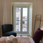 Rent 2 bedroom apartment of 80 m² in Lisbon