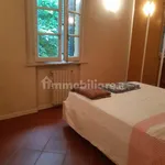 Affitto 3 camera casa di 100 m² in Reggio nell'Emilia