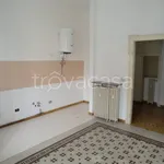 Rent 3 bedroom apartment of 80 m² in Milano