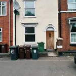 Rent 3 bedroom house in Wolverhampton