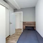 Rent a room of 115 m² in Valencia