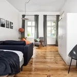 Rent 1 bedroom apartment of 37 m² in Berlin