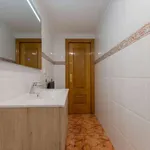 Rent a room of 125 m² in valencia