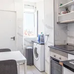 Rent 4 bedroom apartment in Lisbon