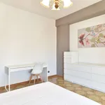 Rent a room of 90 m² in rome