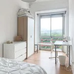 Rent a room in lisbon