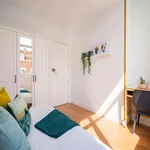 Rent a room of 391 m² in Madrid