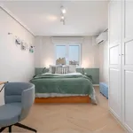 Rent 4 bedroom apartment in Valencia