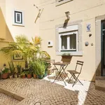 Rent 4 bedroom apartment of 40 m² in Lisboa