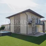 Rent 5 bedroom house of 174 m² in Manerba del Garda