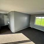 Renovated Unit Ready to move in