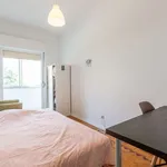 Rent a room in lisbon