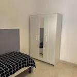 Rent a room in naples