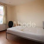 Rent 3 bedroom apartment in Hyde Park