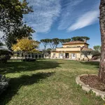 Rent 5 bedroom house of 561 m² in Rome