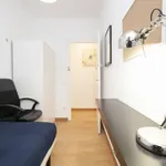 Rent 3 bedroom apartment in Barcelona