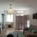 Rent 3 bedroom apartment of 80 m² in Porto