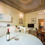 Rent 1 bedroom apartment of 62 m² in Florence