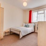 Rent 6 bedroom flat in South East England