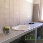 Affitto 5 camera appartamento di 117 m² in Latina