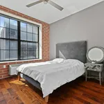 Rent 2 bedroom apartment of 110 m² in New York City