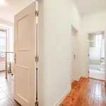 Rent 4 bedroom apartment in Lisbon