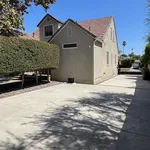 Rent 4 bedroom house of 226 m² in Los Angeles