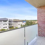 Rent 1 bedroom apartment in Maroubra