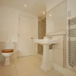 Rent 3 bedroom flat in Wealden