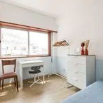 Rent 2 bedroom apartment in Porto