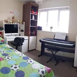 Rent 4 bedroom house in East Midlands