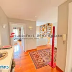 Rent 6 bedroom apartment of 220 m² in Rome