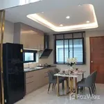 Rent 3 bedroom house of 300 m² in Bangkok