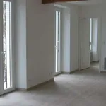 Appartement de 50 m² avec 2 chambre(s) en location à Privas